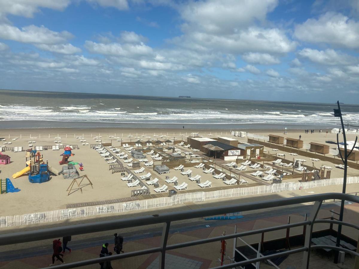 Appartment Blankenberge With Front Sea View Exteriér fotografie